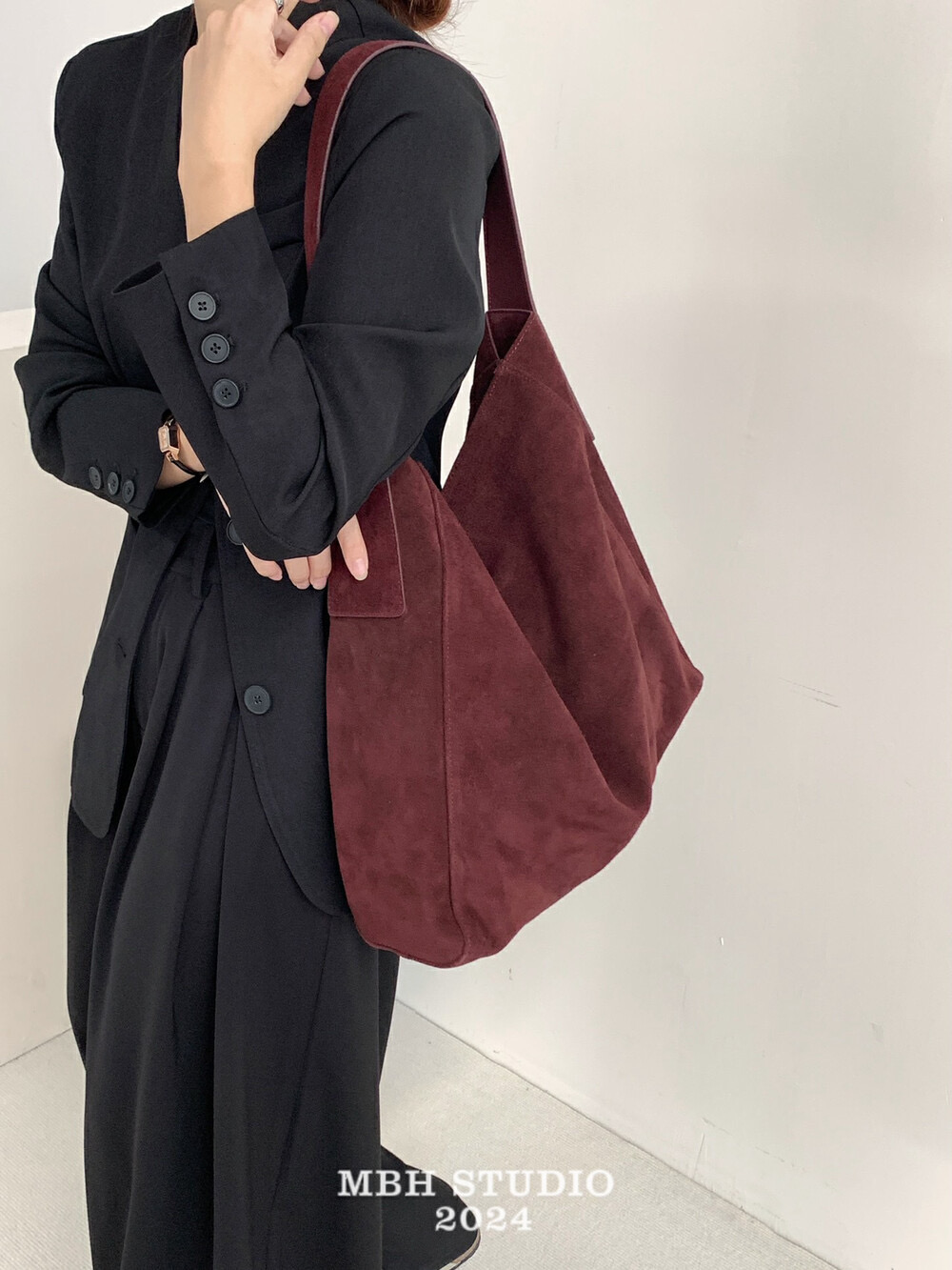 MBH Korean Suede Minimalist Large Tote Shoulder Bag for Fall Winter - Image 2