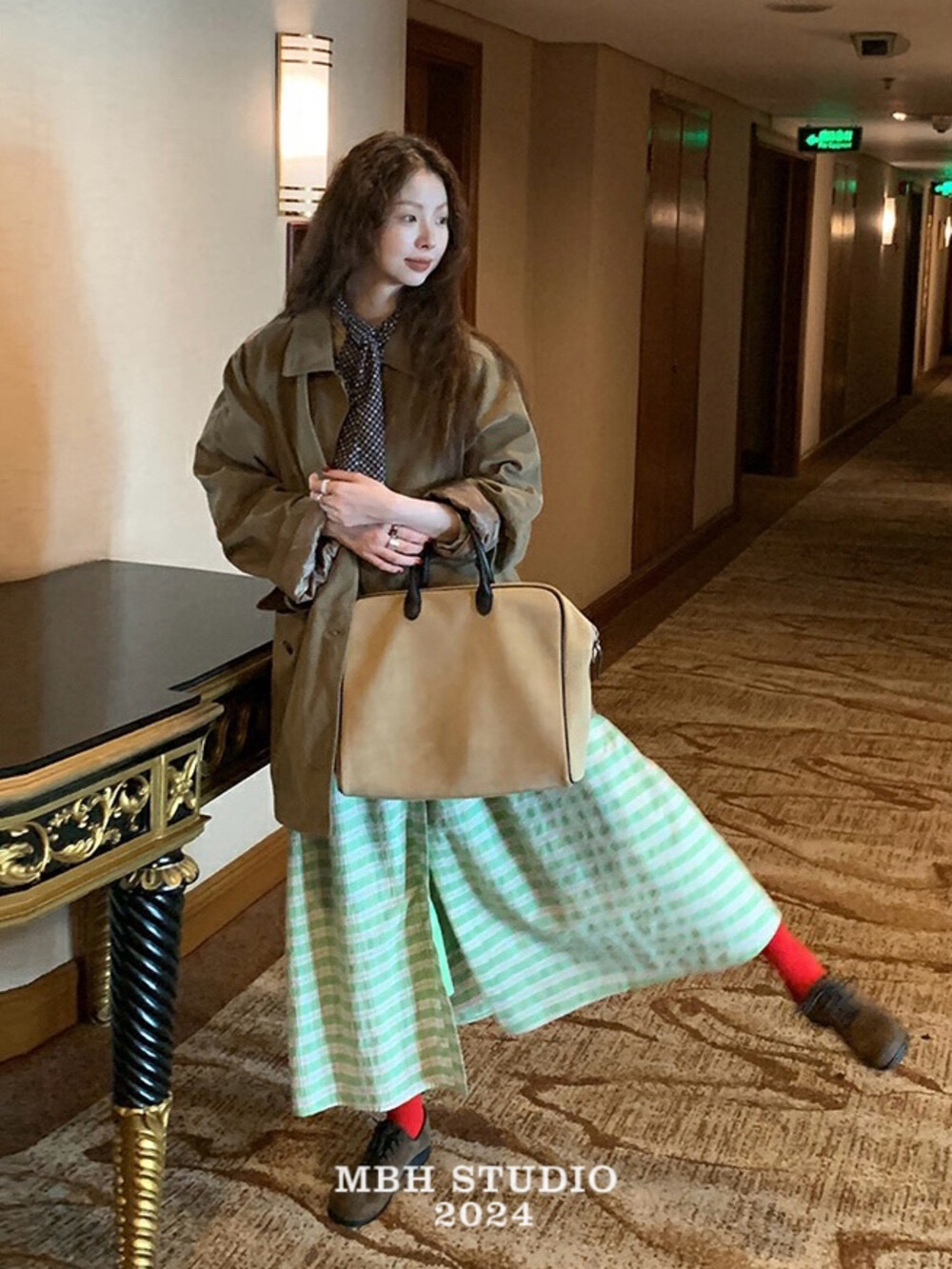 MBH Korean Dongdaemun Autumn Winter Suede Large Capacity Commuter Briefcase Tote Handbag with Shoulder Strap