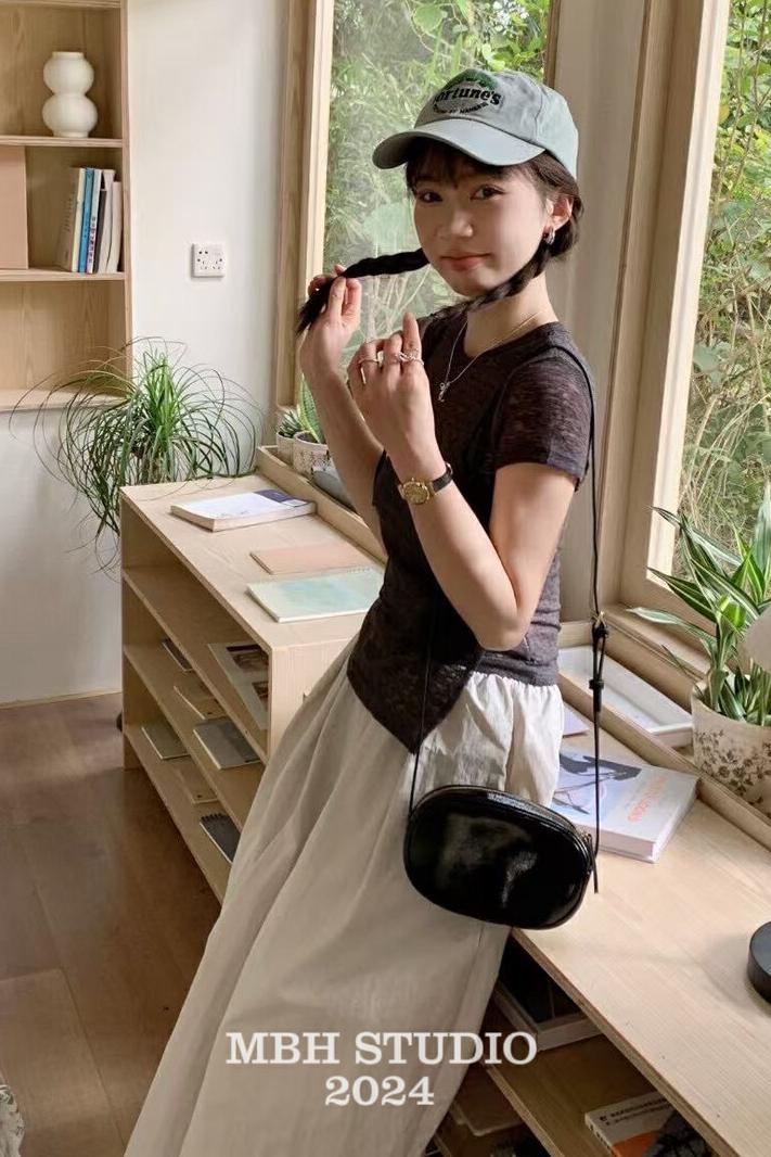MBH Top Grain Wrinkled Patent Leather Round Crossbody Bag Minimalist Versatile Shoulder Bag - Image 5