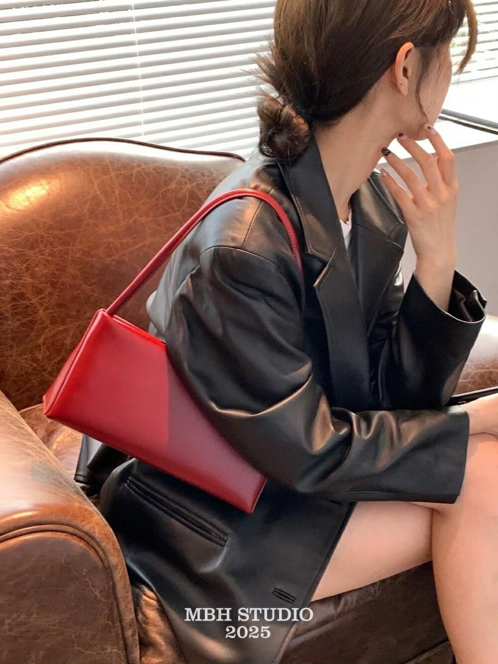 MBH Vegetable-Tanned Waxed Leather Baguette Bag Minimalist Versatile Niche Underarm Shoulder Bag with Strap