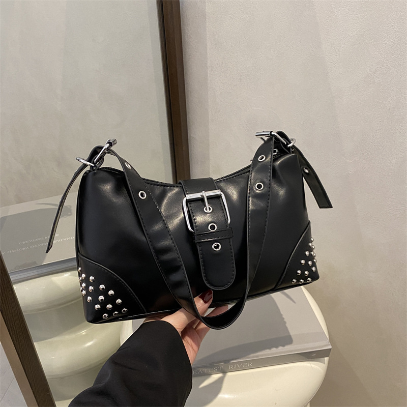2025 Summer New Women's Vintage Underarm Distressed Motorcycle Rivet Pin Buckle Decorative One Shoulder Baguette Bag Dropshipping