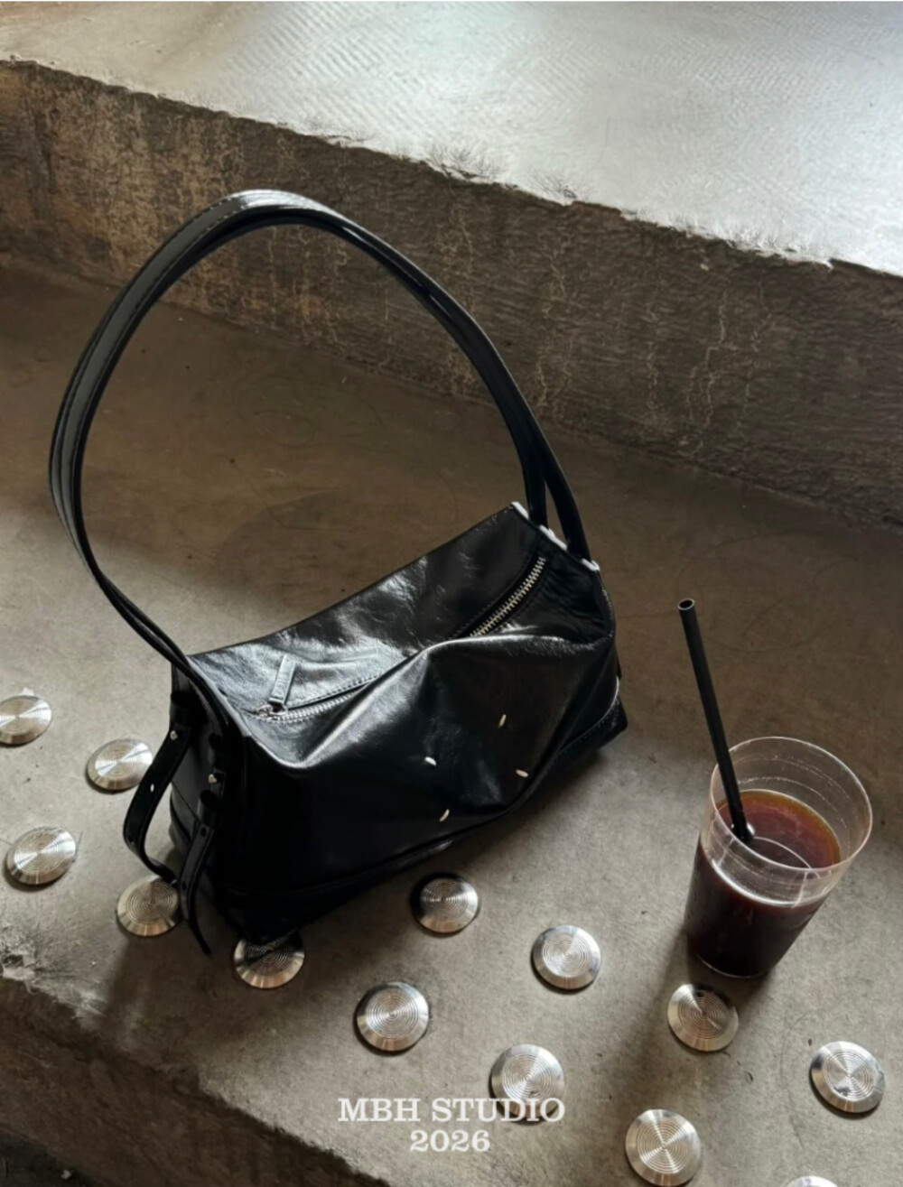 MBH Minimalist Hand-Stitched Four-Corner Thread Margiela Hobo Bag with Dual Shoulder Straps Versatile Commuter Handbag Shoulder Bag